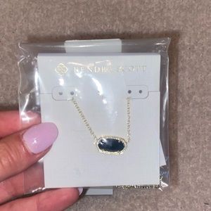 Kendra Scott necklace